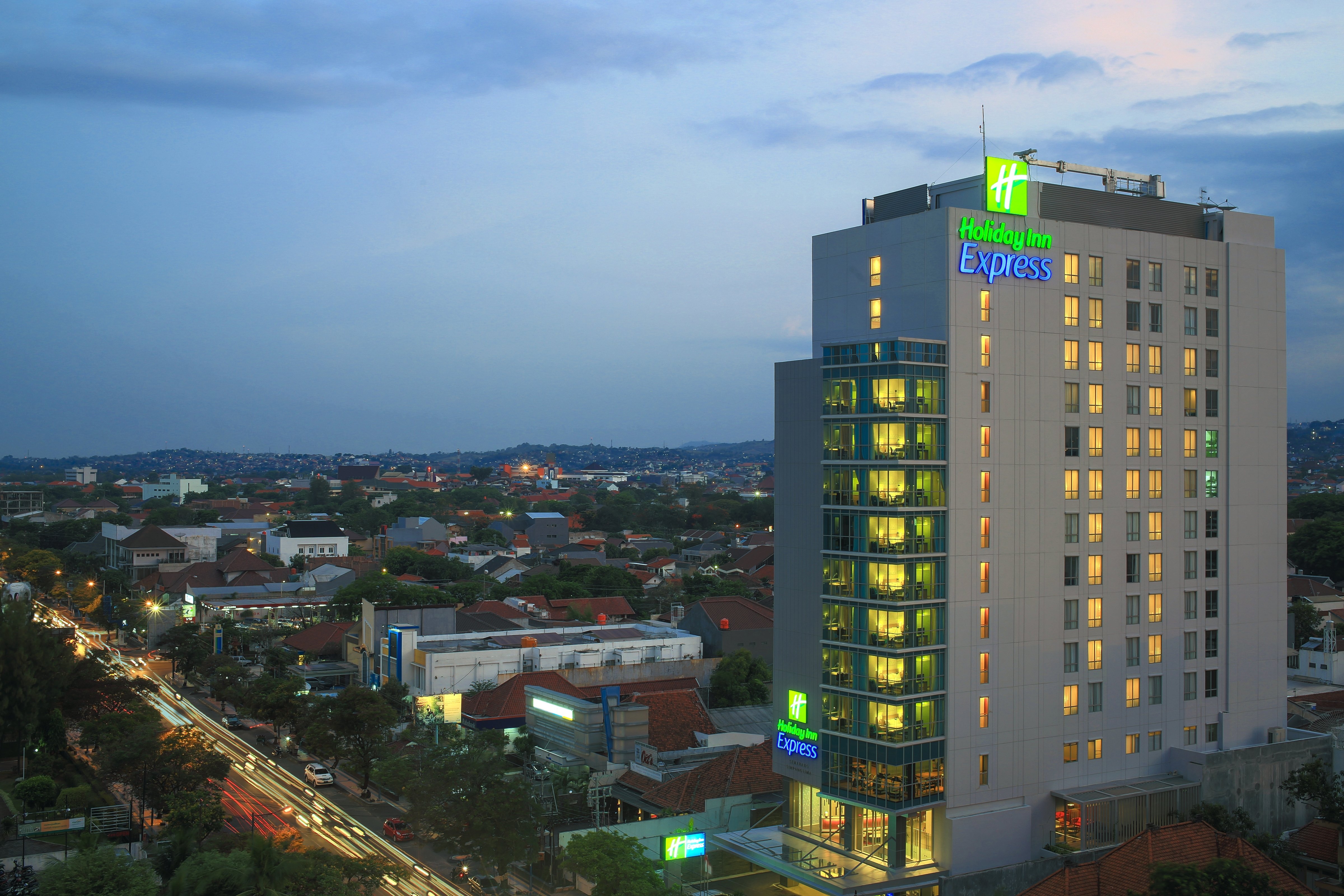 Holiday Inn Express Semarang Simpang Lima 2/29