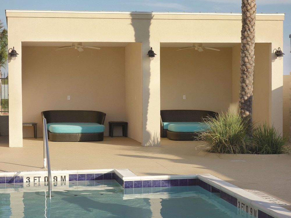 La Quinta Inn & Suites by Wyndham Corpus Christi - Portland 27/43