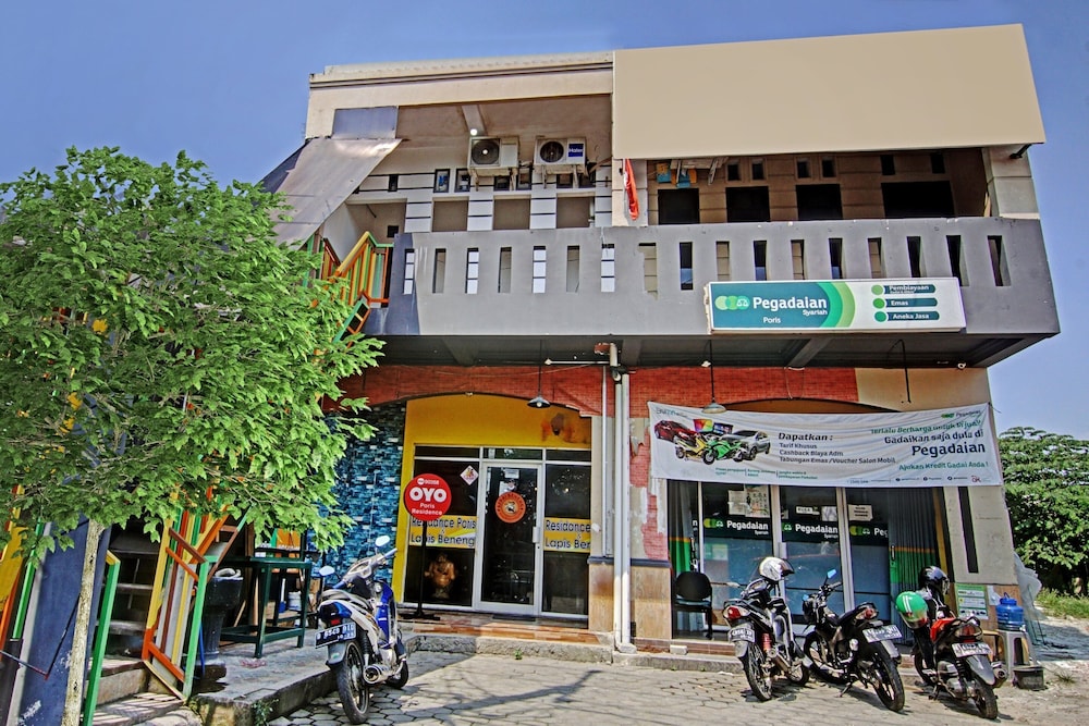 OYO 90358 Poris Residence 1/19