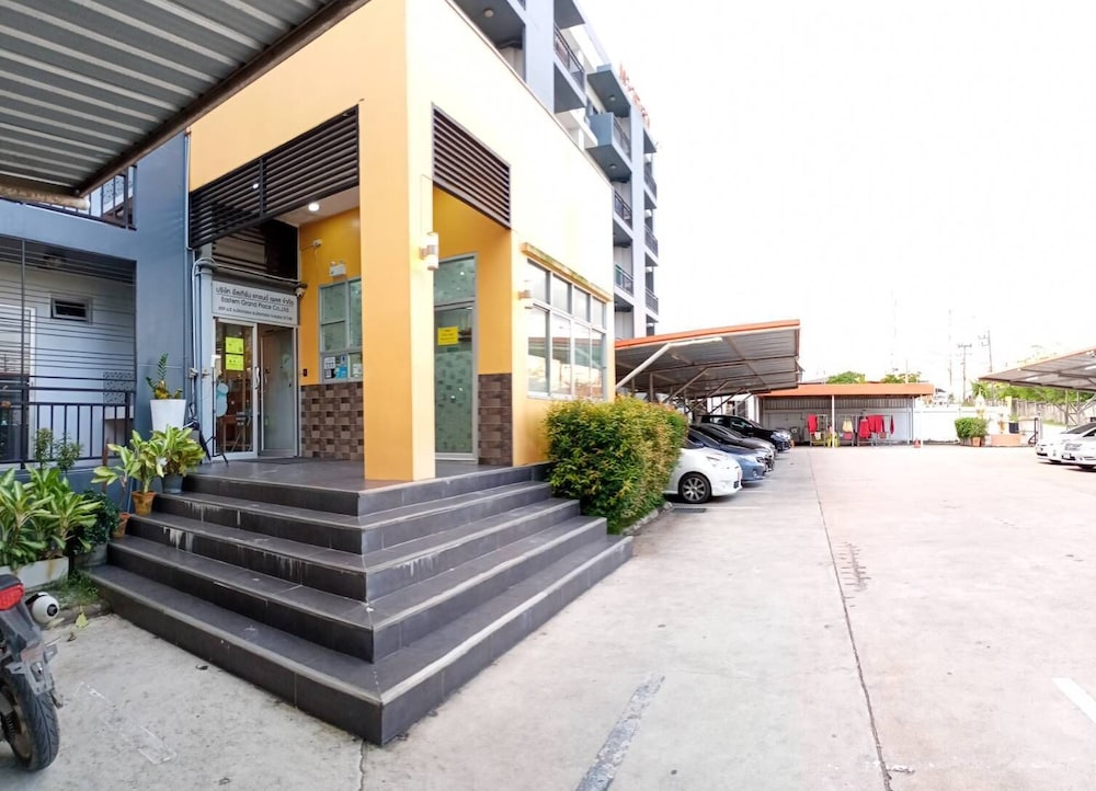 Room 9 Residence - Adult Only 7/43