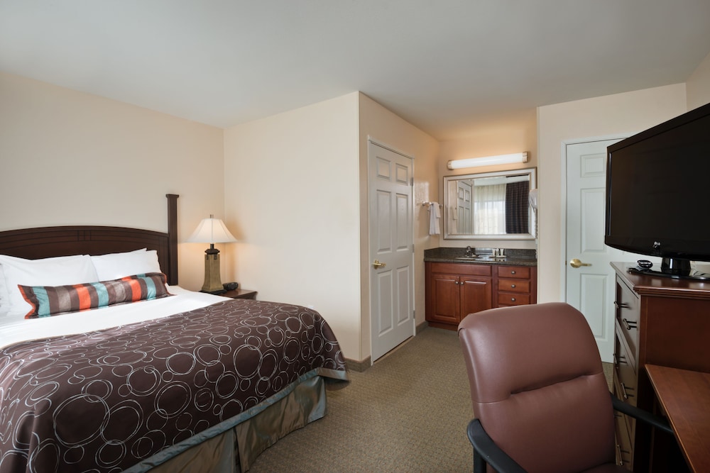 Staybridge Suites Tucson Airport 15/67
