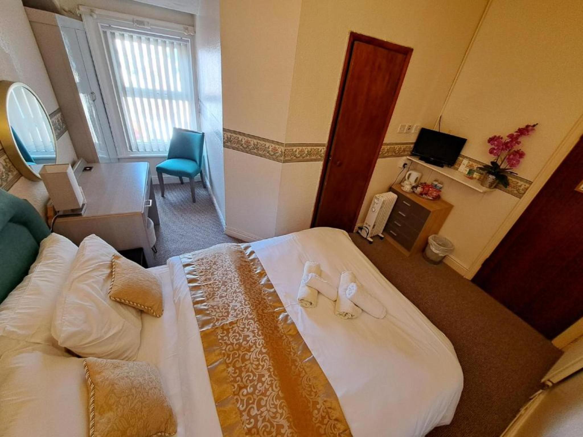 OYO Lily Hotel Blackpool photo2