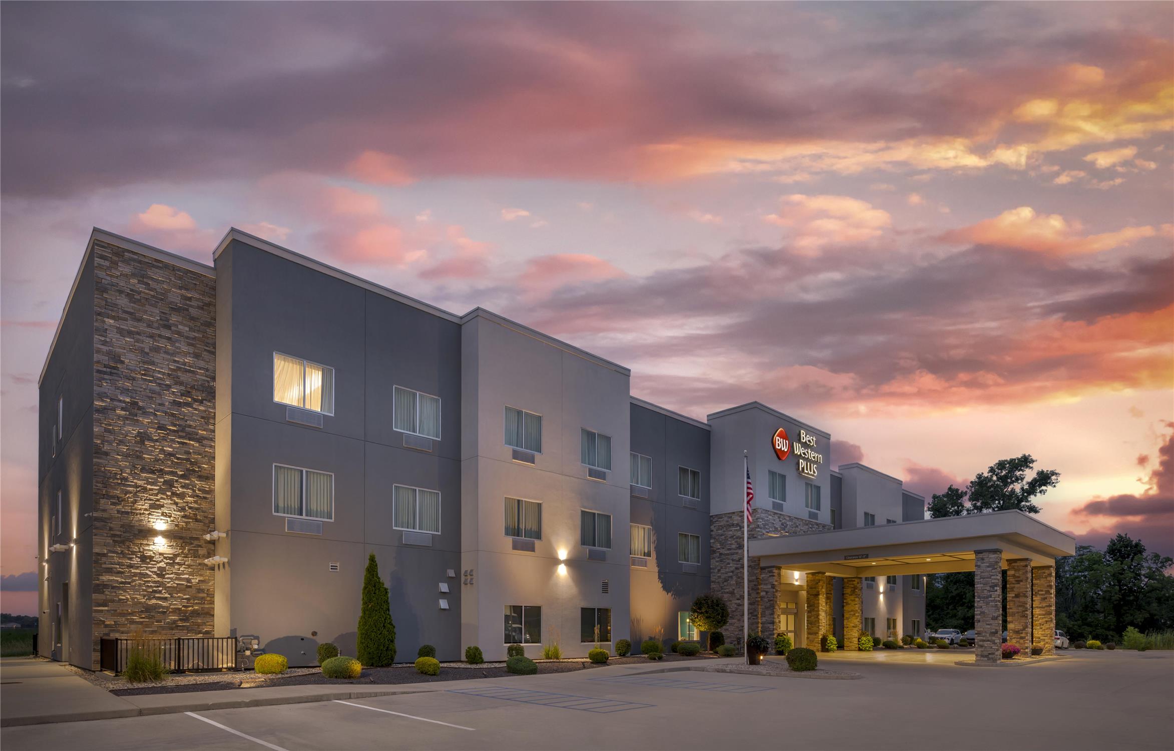 Best Western Plus Parkside Inn & Suites 3/39