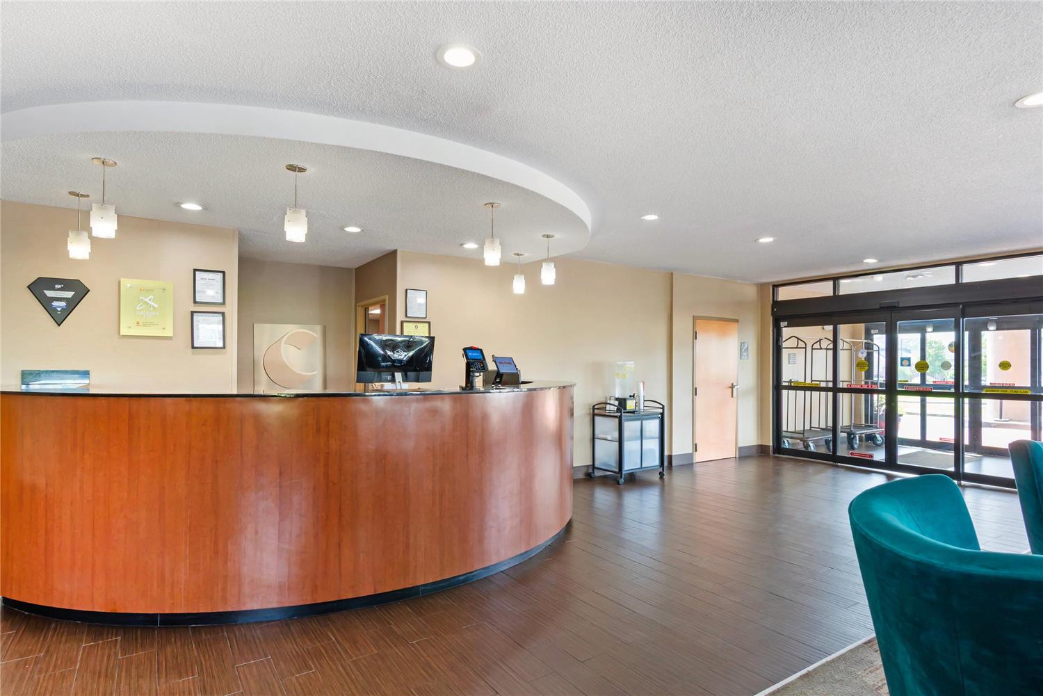 Comfort Suites Oxford I-20 exit 188 9/45