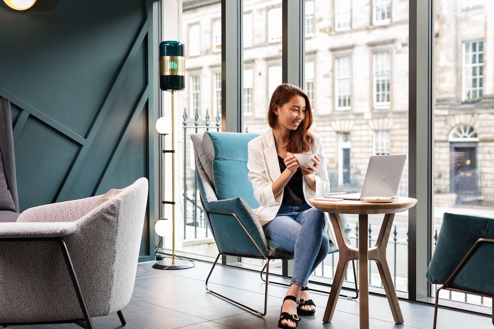 YOTEL Edinburgh, Select by Hilton 51/72