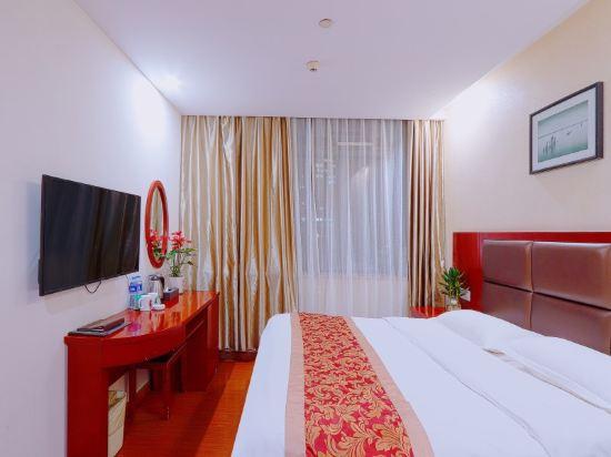 SUPERIOR, QUEEN BED