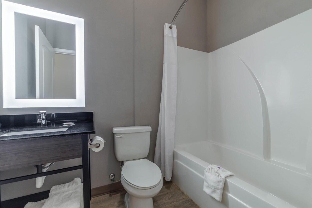 Motel6 Gonzales, LA - Baton Rouge / Geismar / Prairieville I-10 50/52