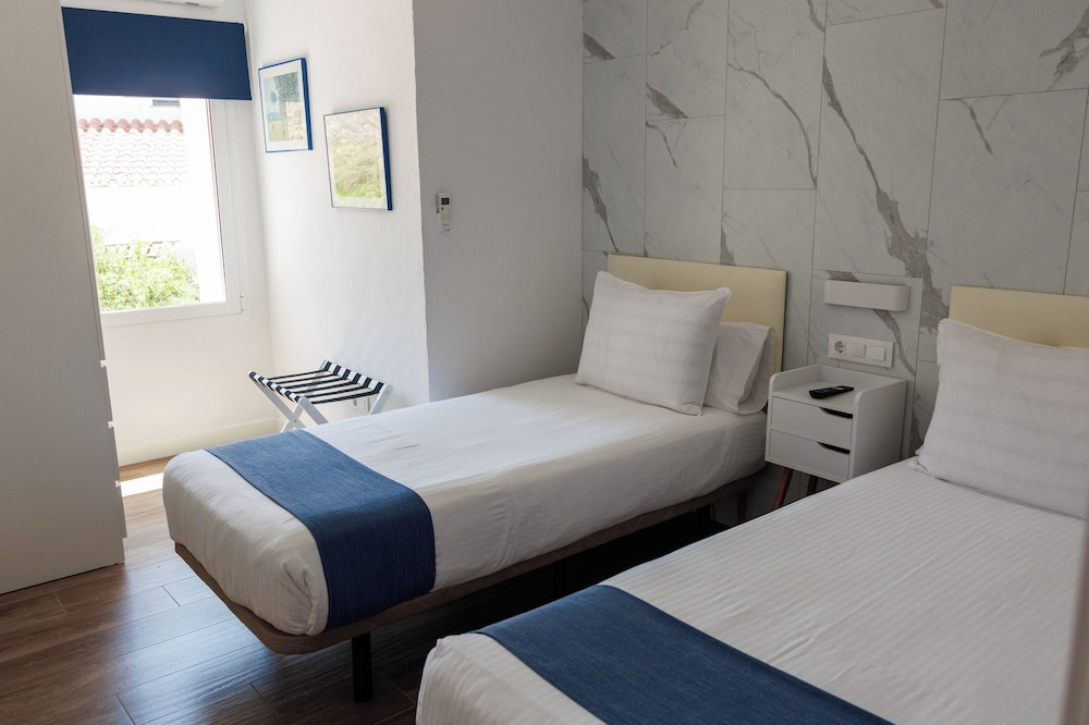 2 Bedrooms, Apartment, Double and Twin Beds, Sea View, Adult Only, Terrace