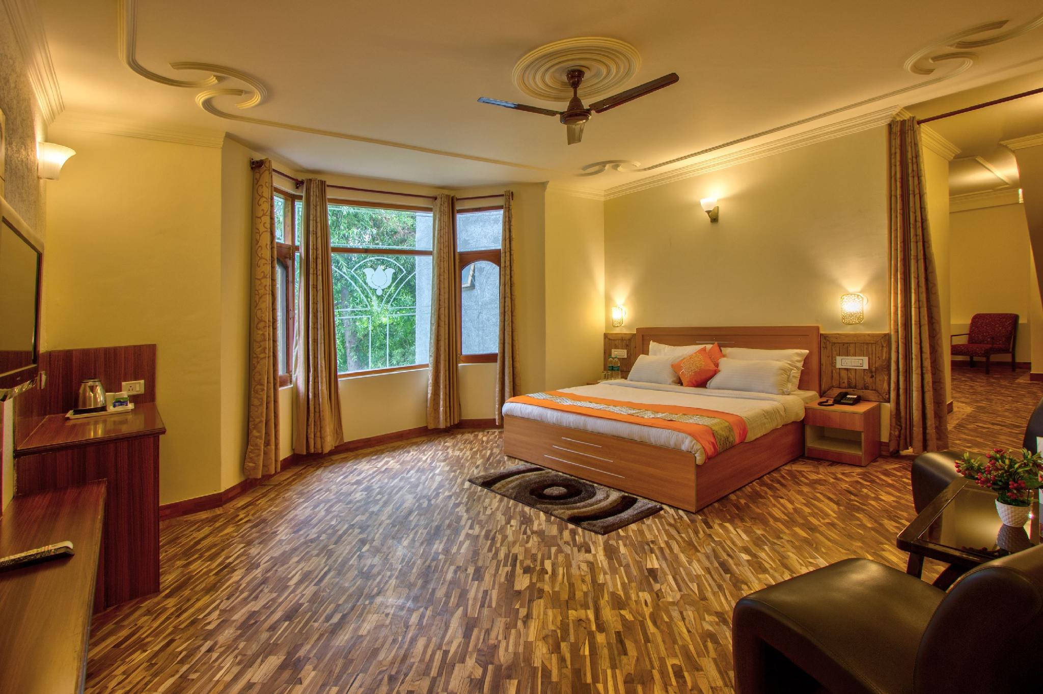 Treebo Woodstock Inn, Manali