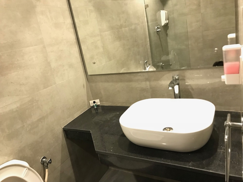 Starlit Suites 47/50