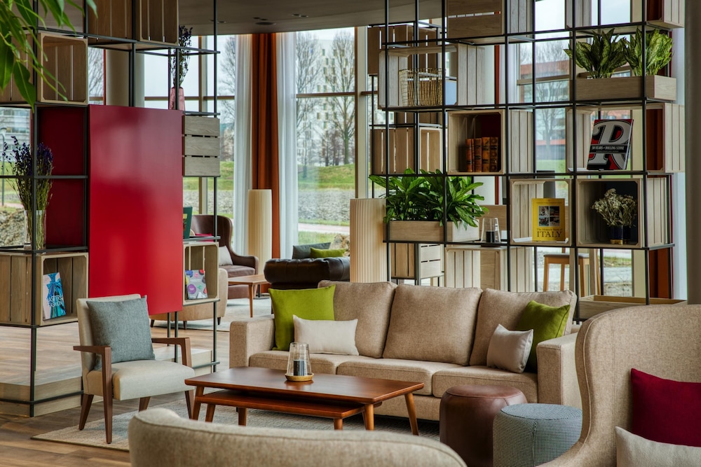 IntercityHotel Amsterdam Airport 43/60