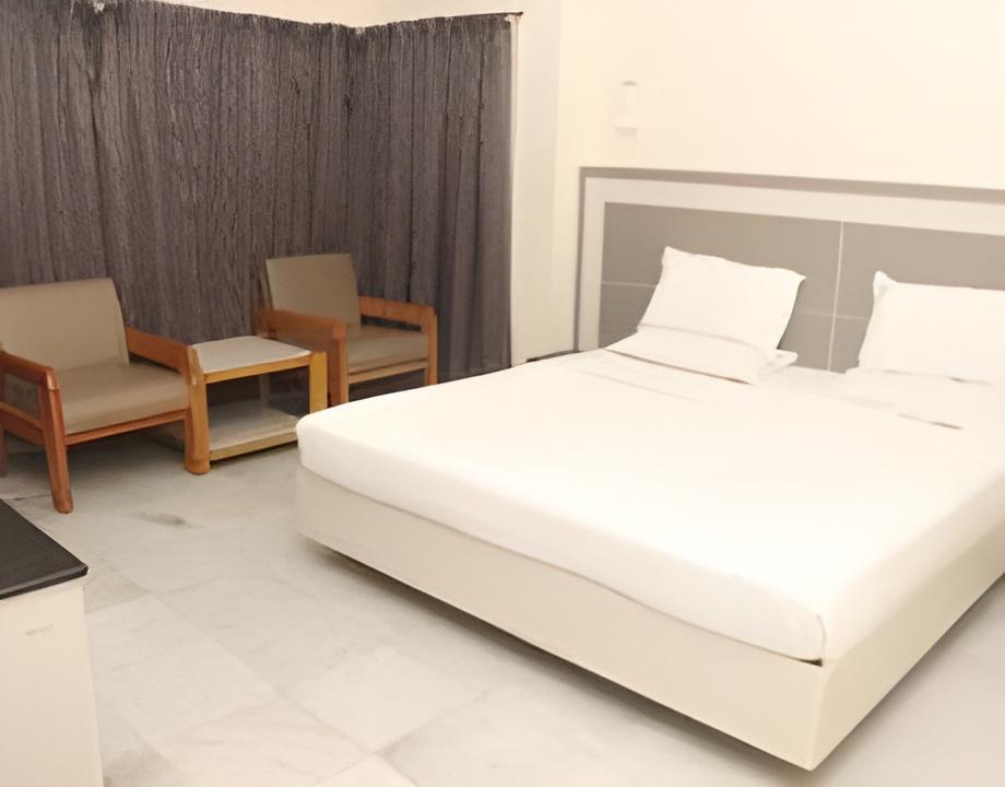 BHIMAS DELUXE HOTEL 13/21
