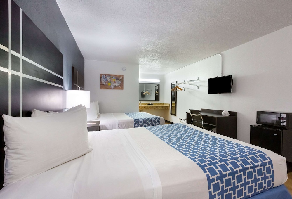 Econo Lodge Lithonia 11/29