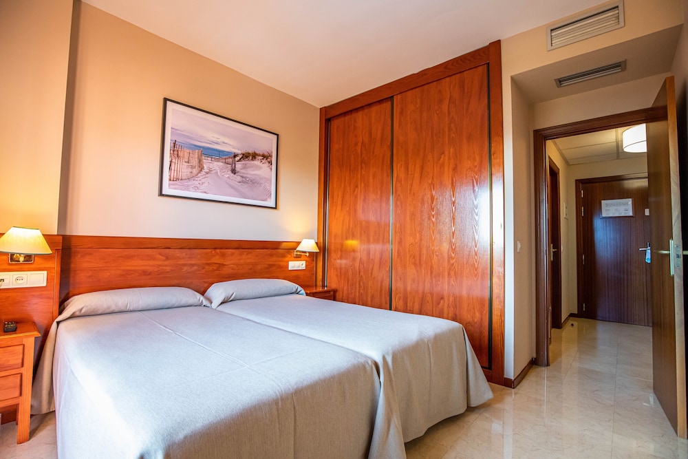 1 BEDROOM, FAMILY, APARTMENT