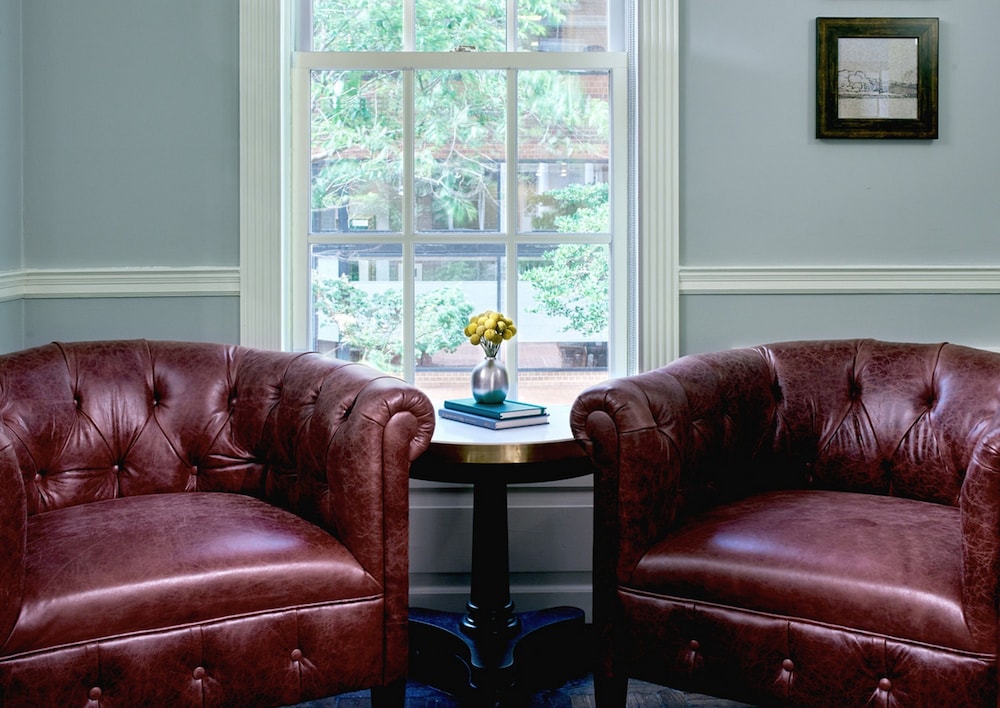 Morrison House Old Town Alexandria, Autograph Collection 27/48