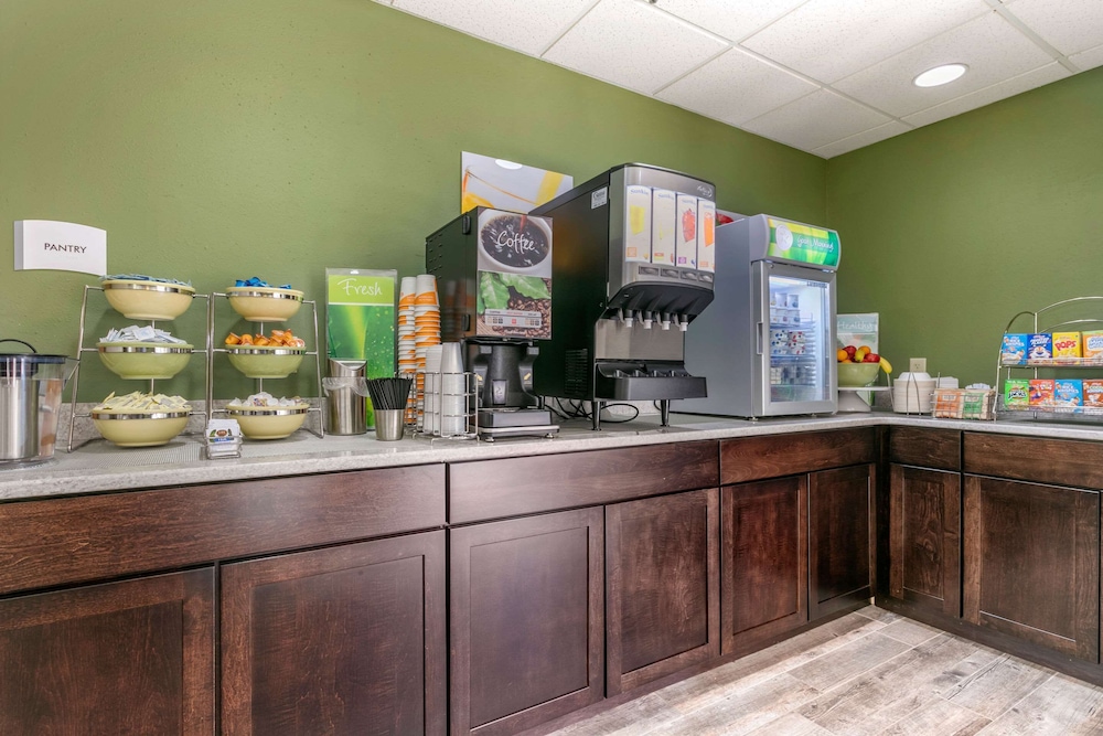 Quality Inn Cape Girardeau North 7/30