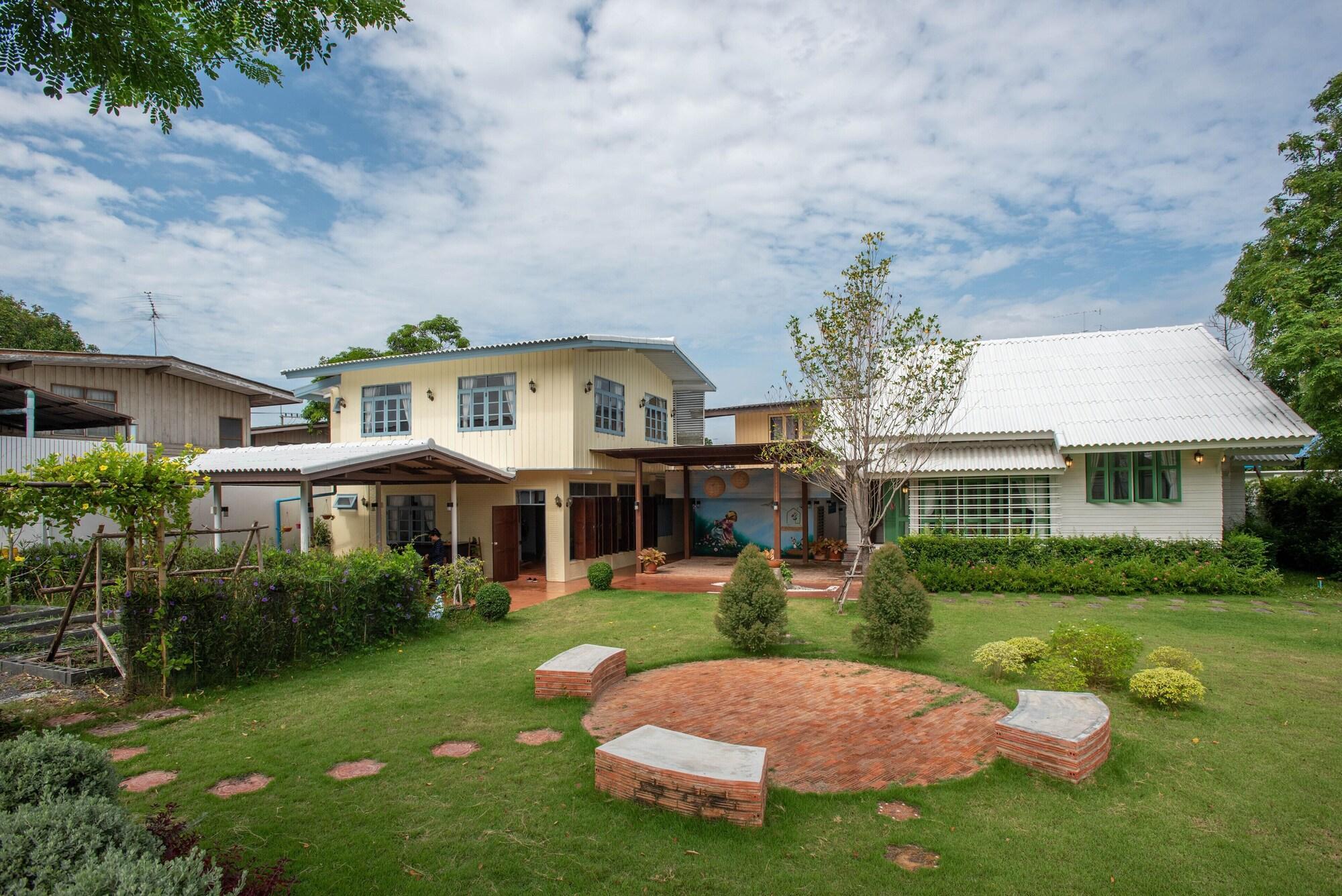 Baan Suan Krung Kao 51/57