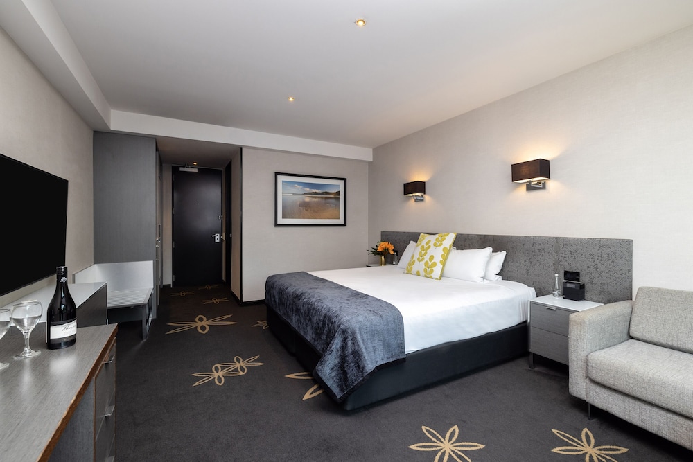 Premium, King Bed, Courtyard View