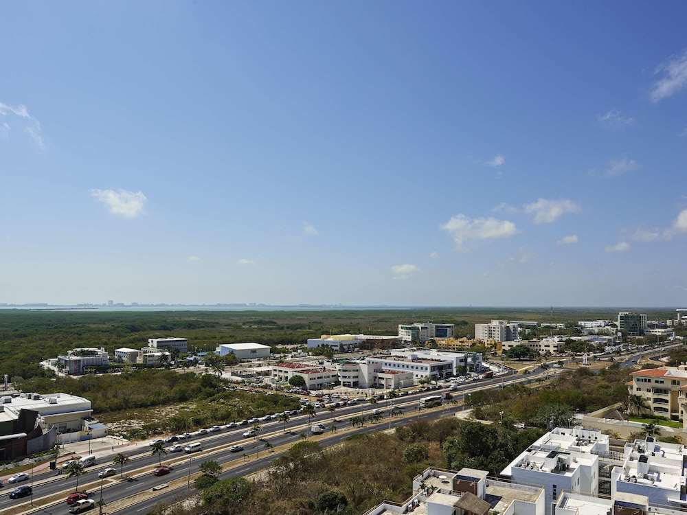 Ibis Cancun Centro 39/44