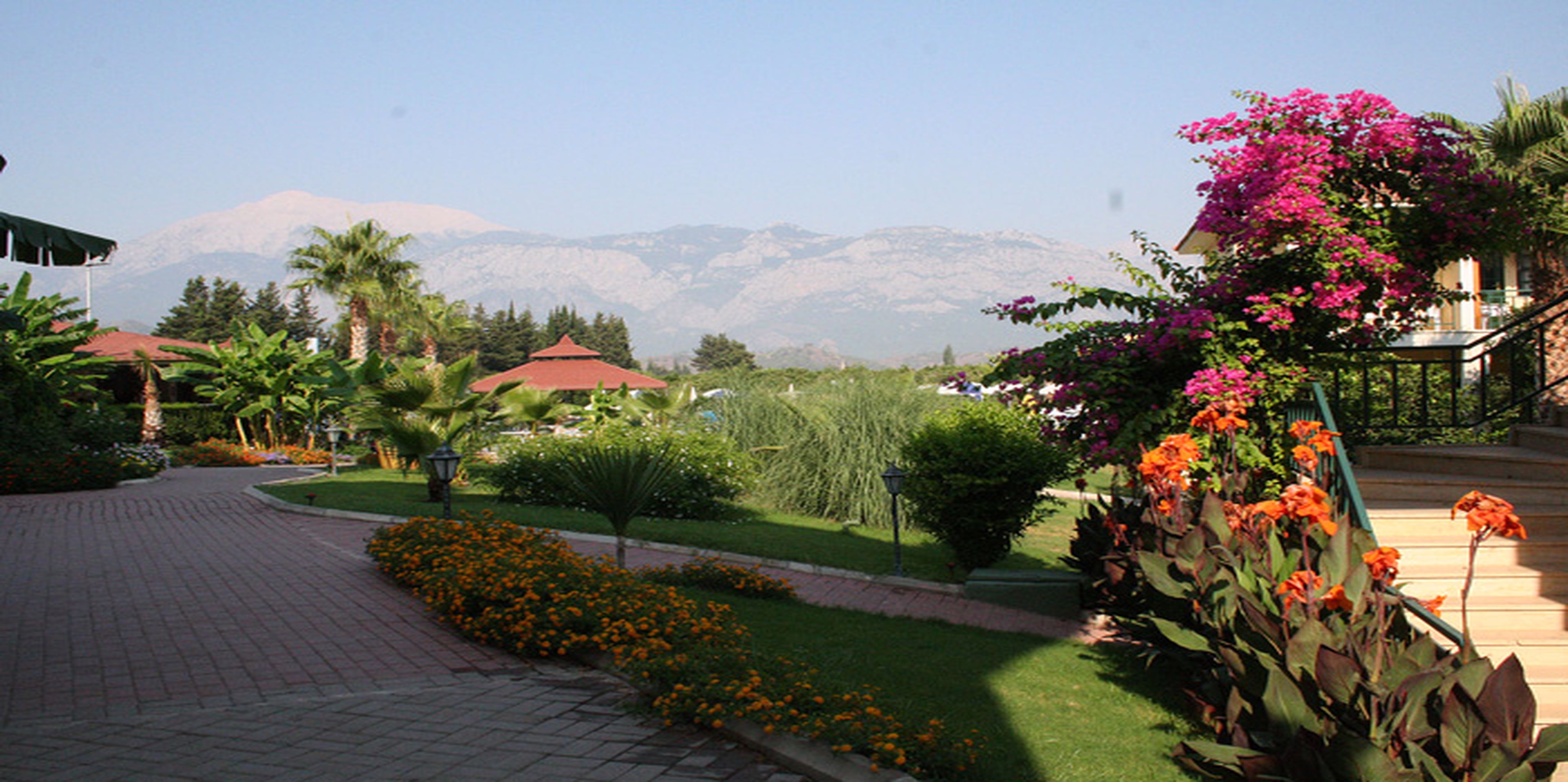Miramor Garden Resort 28/37