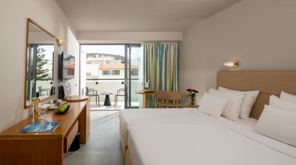 Classic, Double Bed, Urban View, City View