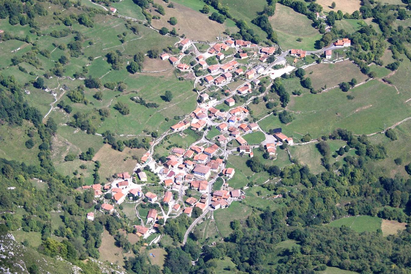 Hotel Rural Llerau 37/48