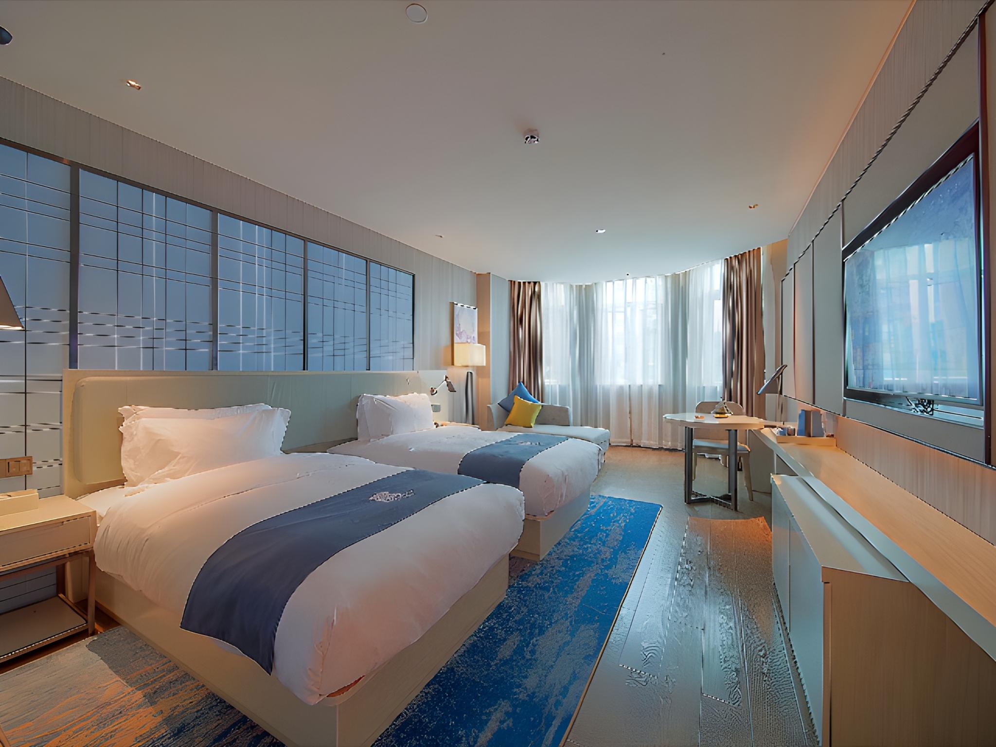 Superior, Twin Beds