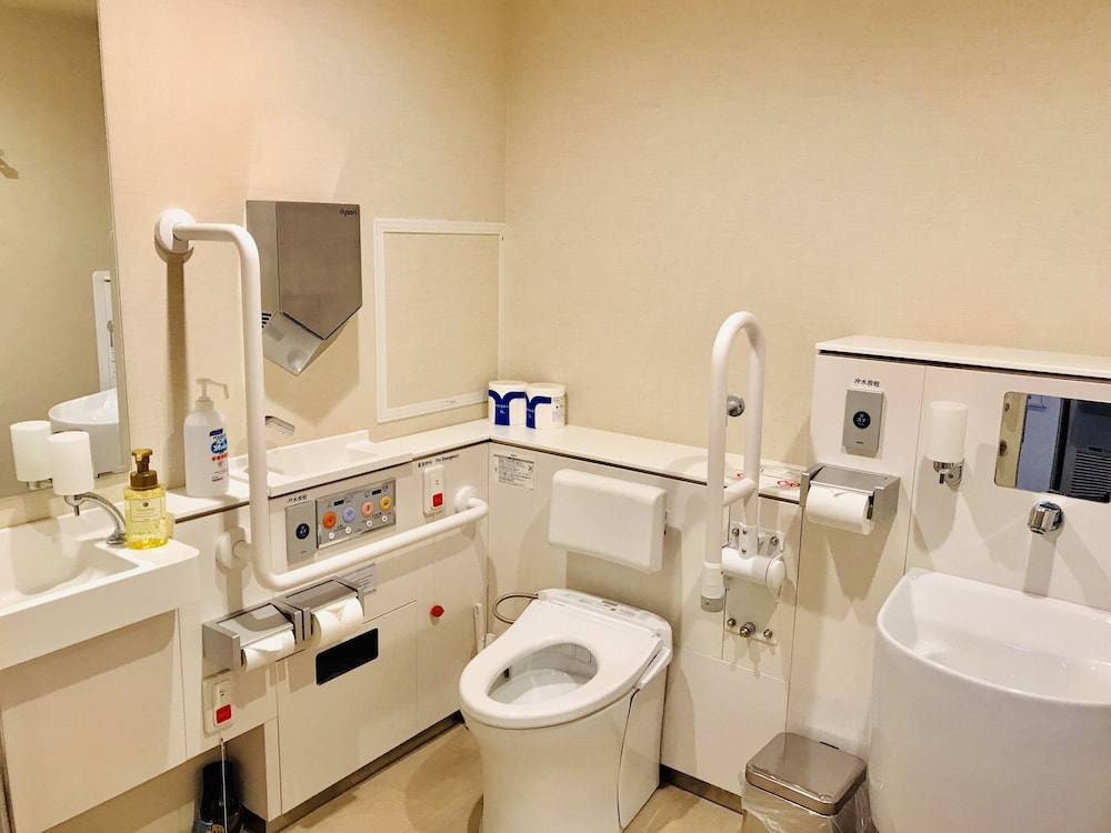 Sarasa Hotel Shinsaibashi 59/64