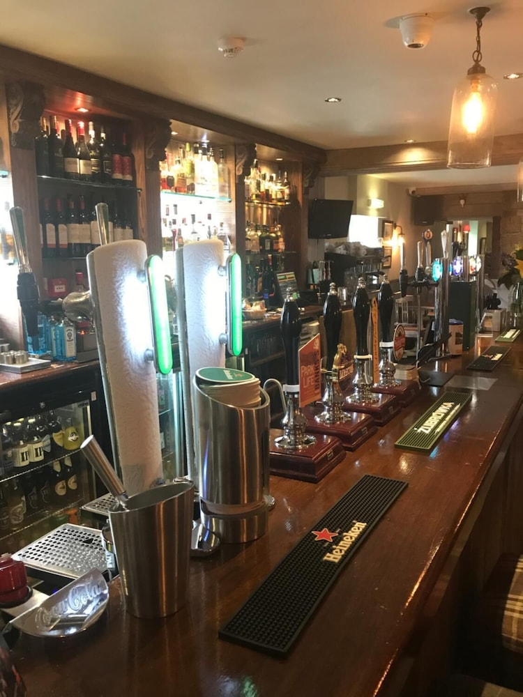 Riccarton Inn 31/35