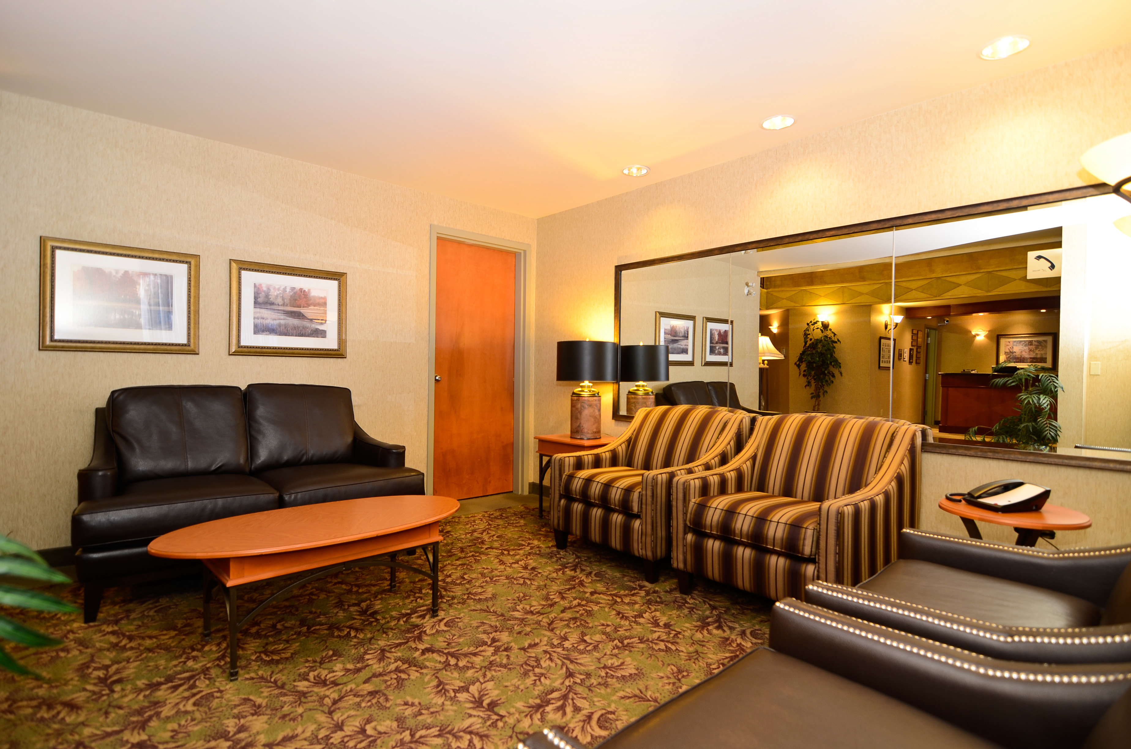 Best Western Plus Calgary Centre Inn 28/50