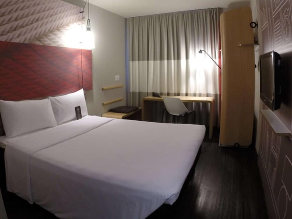 Ibis Navegantes Itajai 21/65