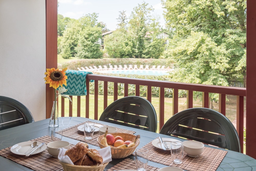 Residence Pierre & Vacances Le Parc D arradoy 24/50
