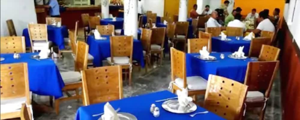 Hotel Madan Cardenas 1/51