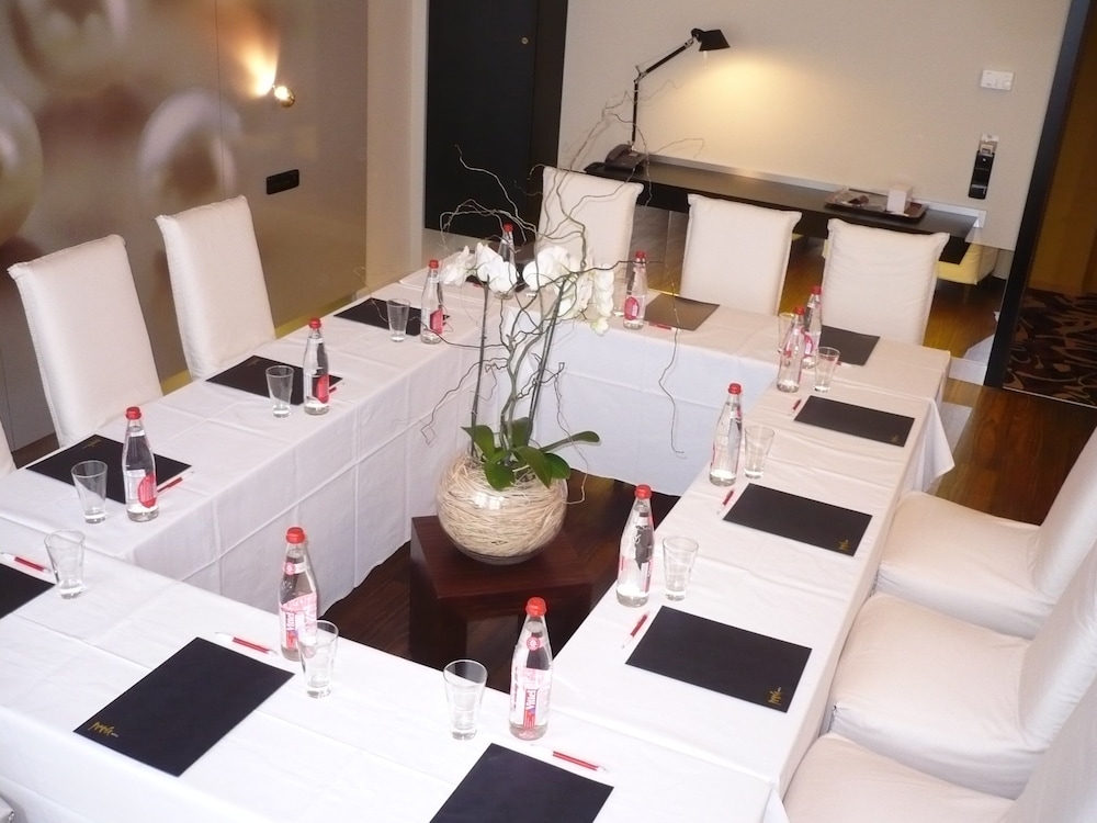 Perla Hotel 44/53