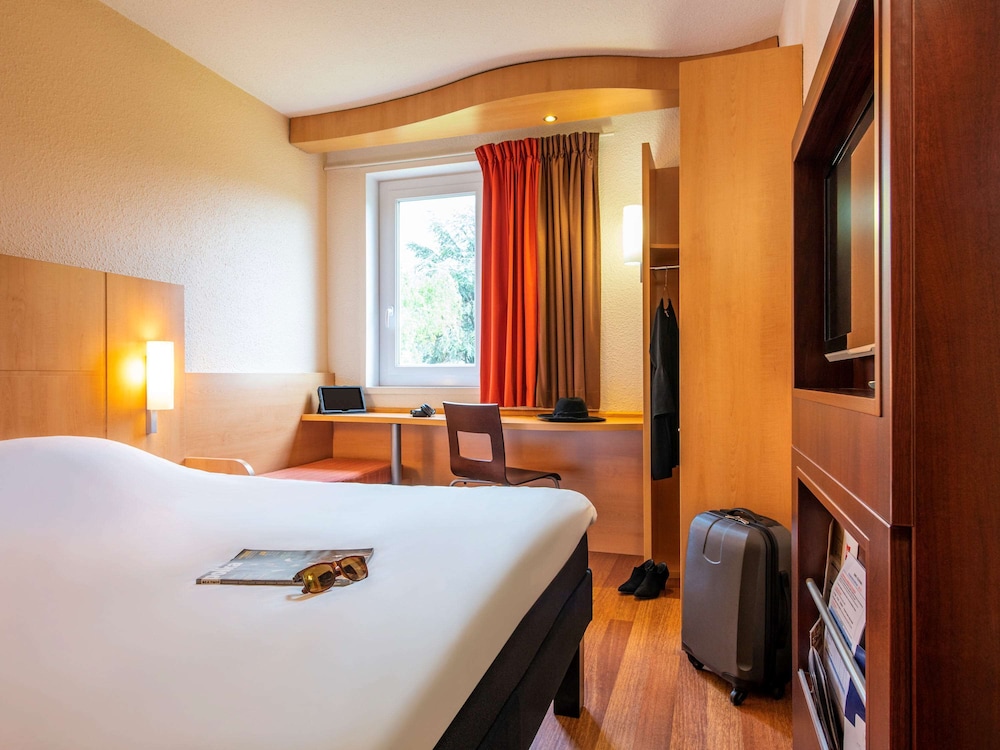 Ibis Nuits Saint Georges 6/59