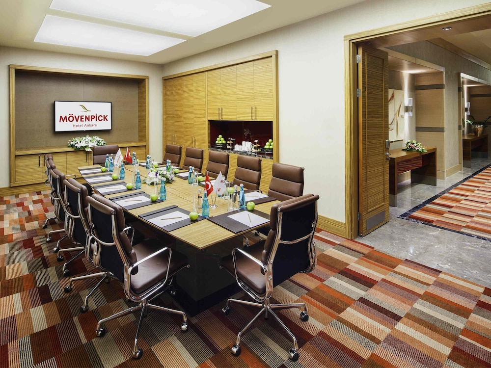 MOVENPICK ANKARA 70/77