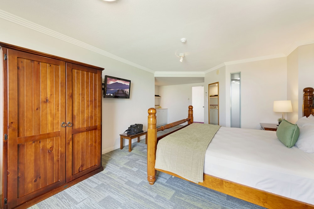 Burnett Riverside Motel 16/40