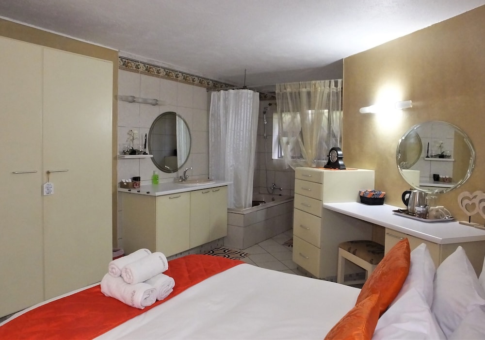 Tatenda Guesthouse 13/38
