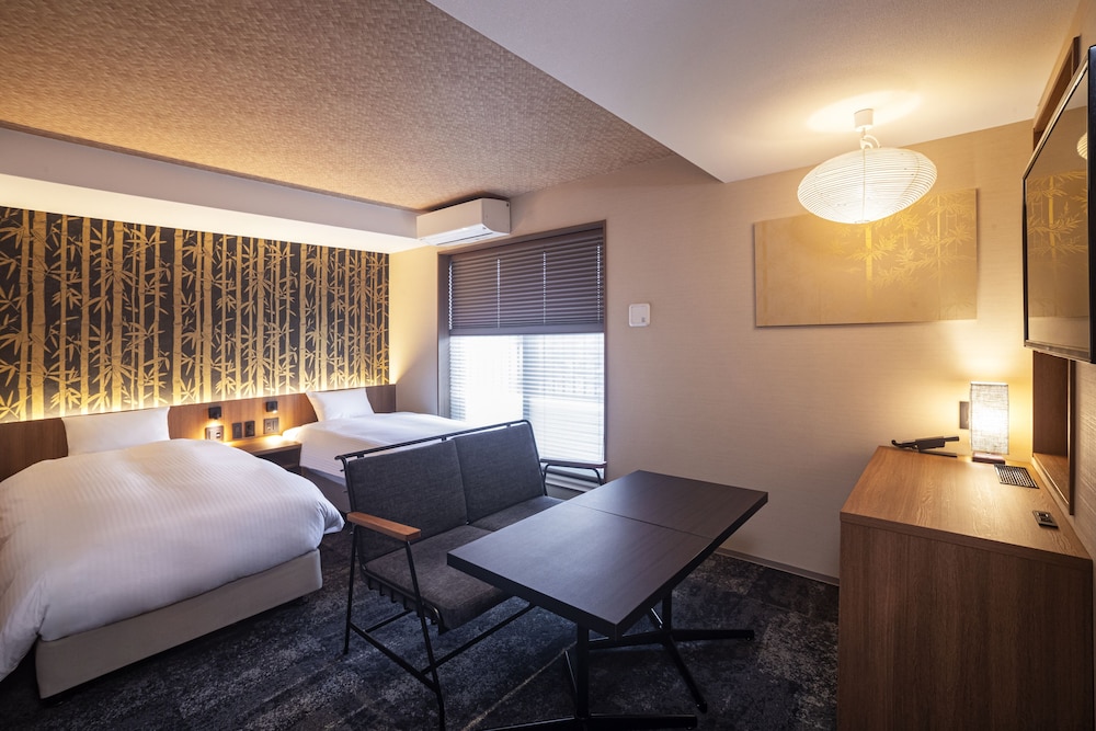 SUPERIOR, TWIN BEDS