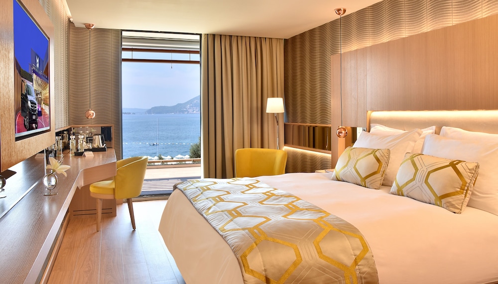 Premium Sea View