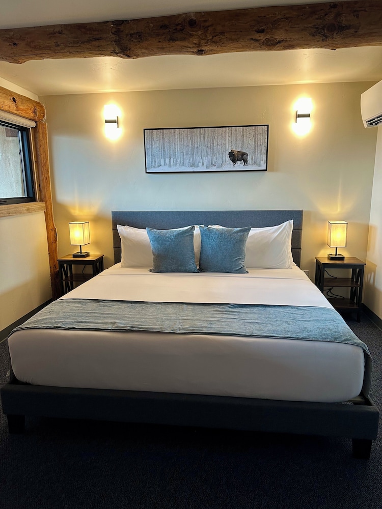 Select, King Bed