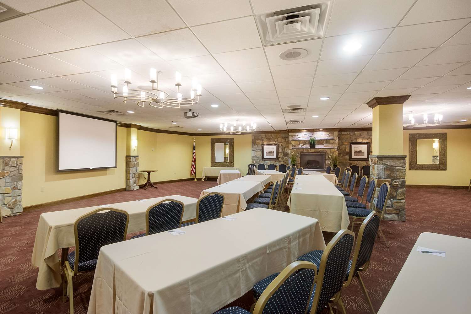 Chester Hotel & Conference Center 32/50