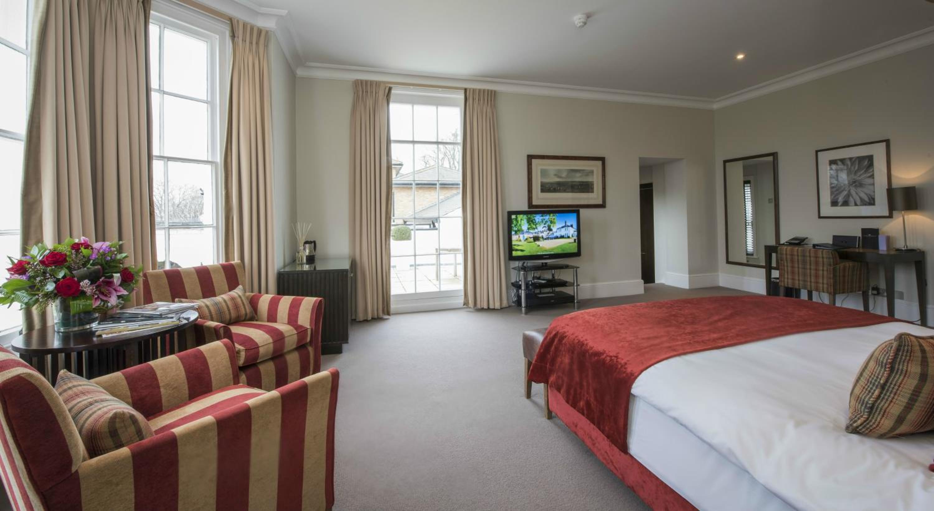 Executive, Suite