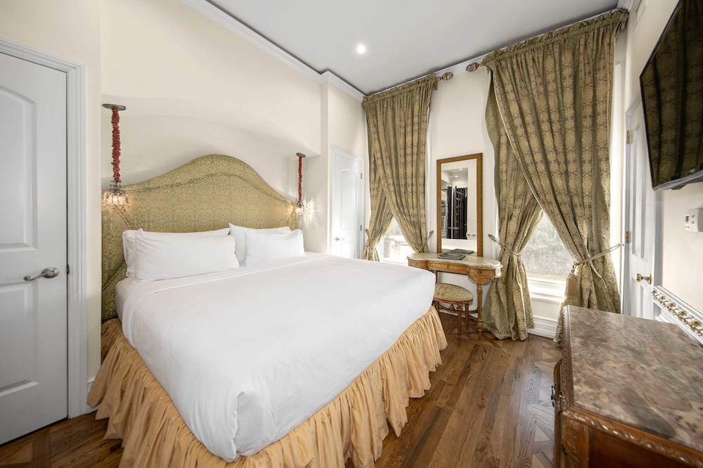 The Fairmount Hotel 22/55