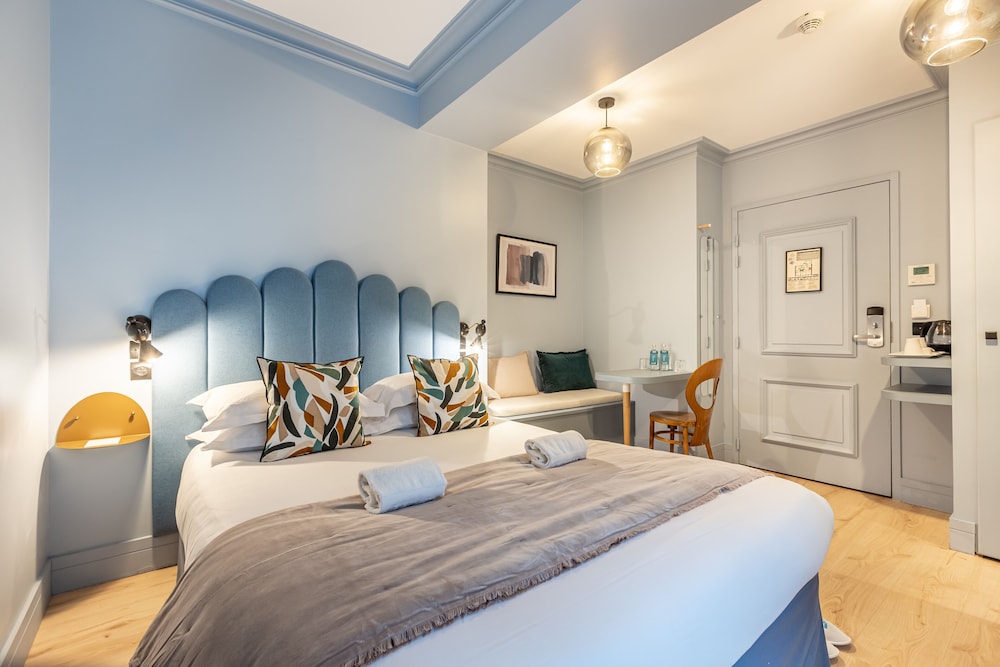 غرفة بسرير مزدوج، Hotel Celeste Batignolles Montmartre 2/3
