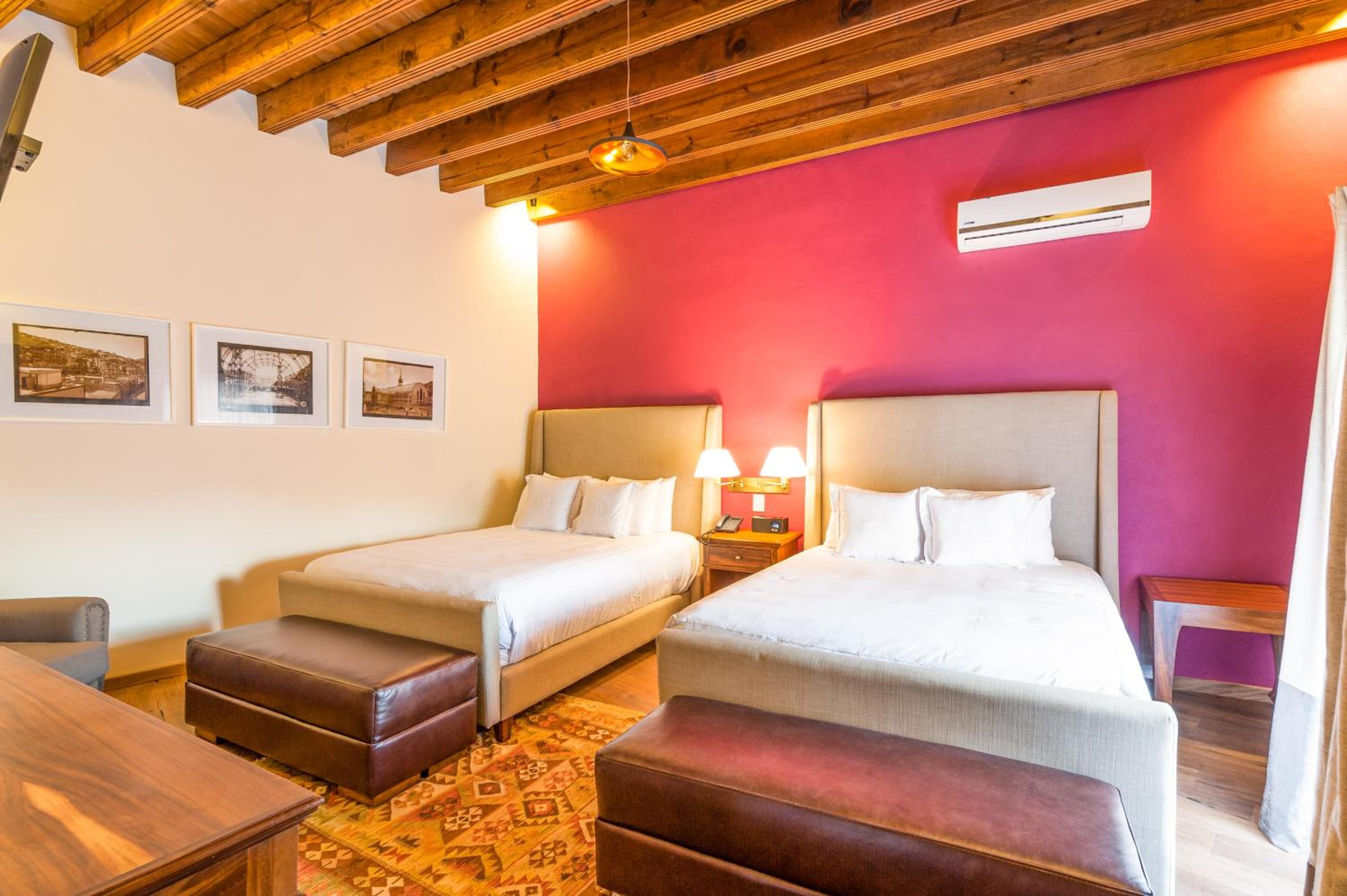 Master, Suite, 2 Double Beds