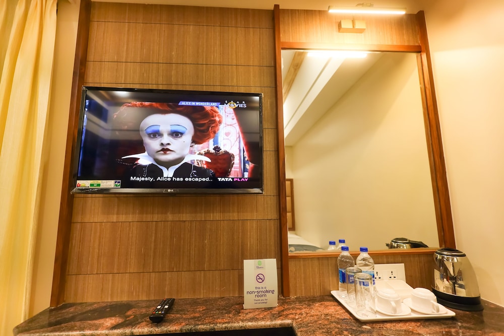 Hotel Grand Sabarees 16/21