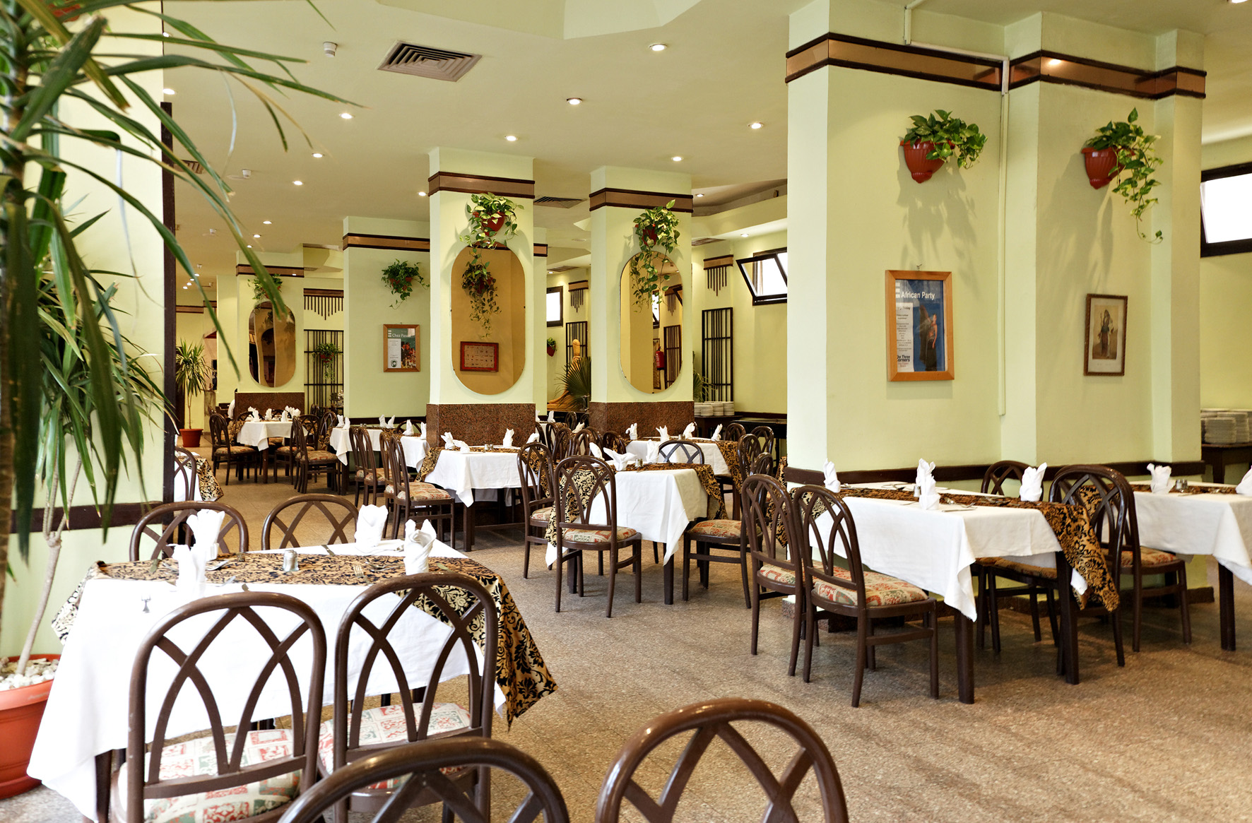 restaurant cafeteria