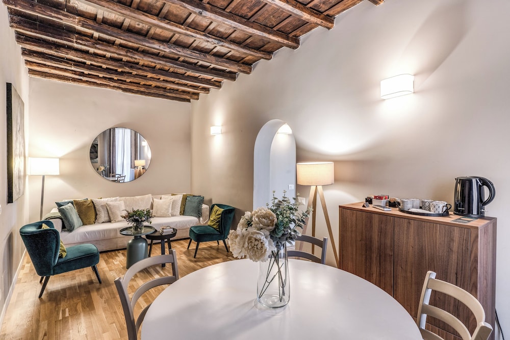 Trevi B&B Roma 58/74