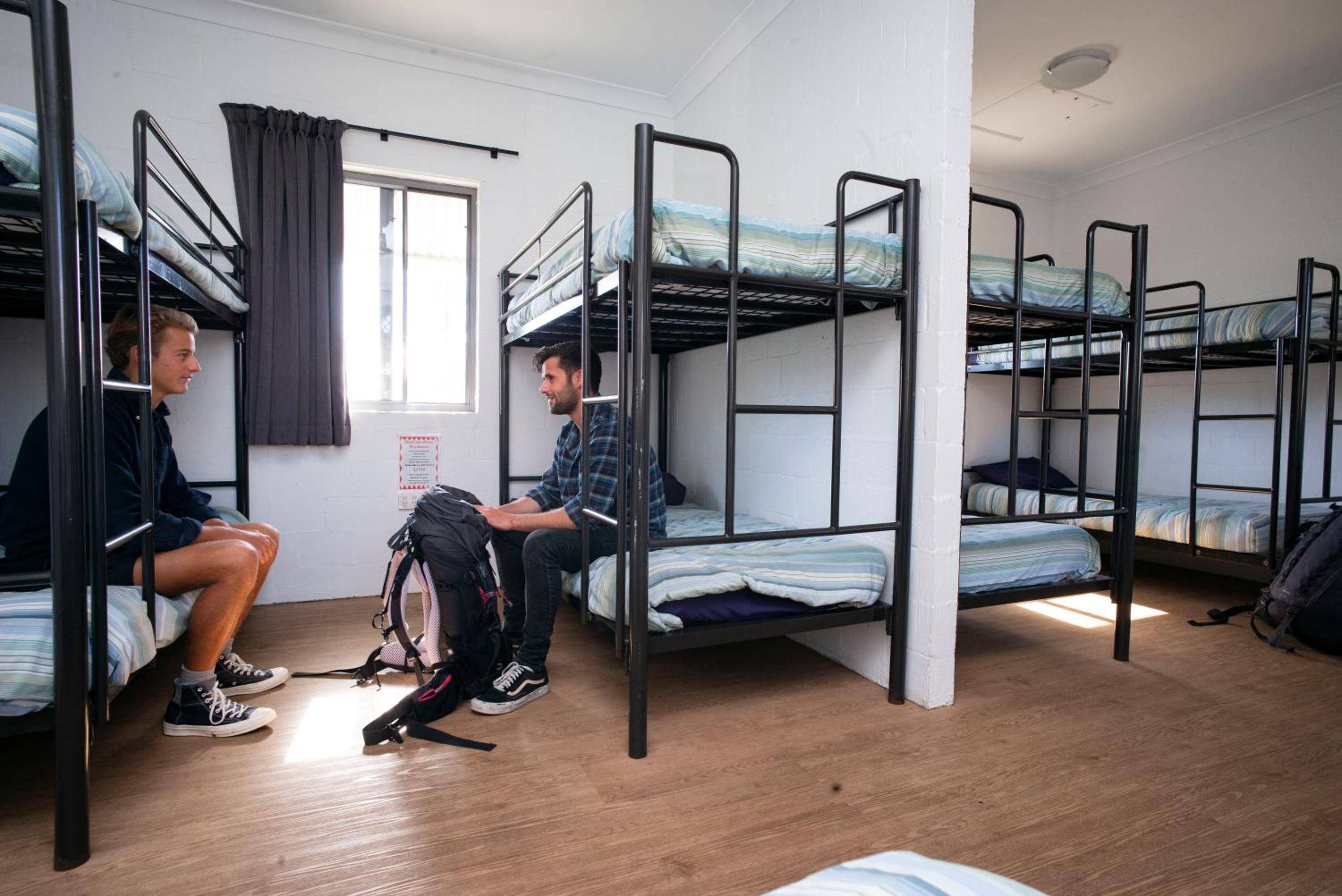 MIXED DORM, 10 BEDS